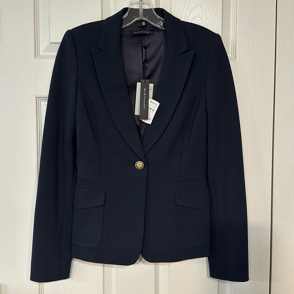 ELIE TAHARI navy single button blazer. Sondra jacket in size 4